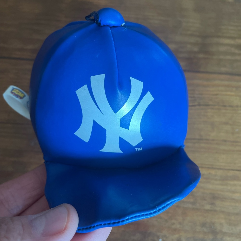 Rare NY Yankees MLB Genuine Merchandise Good Stuff Cheap Plush Hat Keepsake
